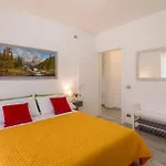 Lovely In With Kitchen Holiday home *