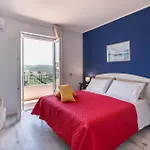 Lovely In With Kitchen *