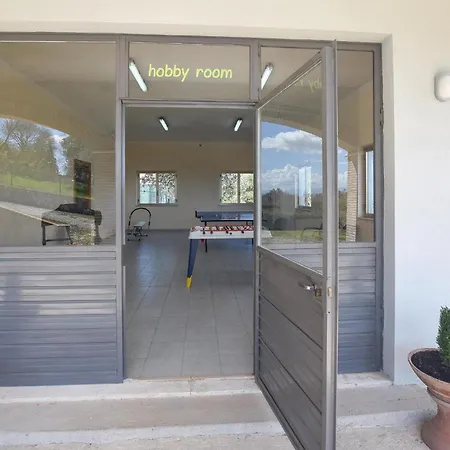 度假居 Lovely In With Kitchen