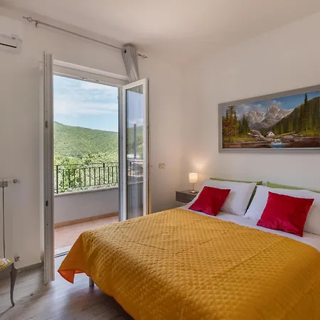 Lovely In With Kitchen 度假居 *