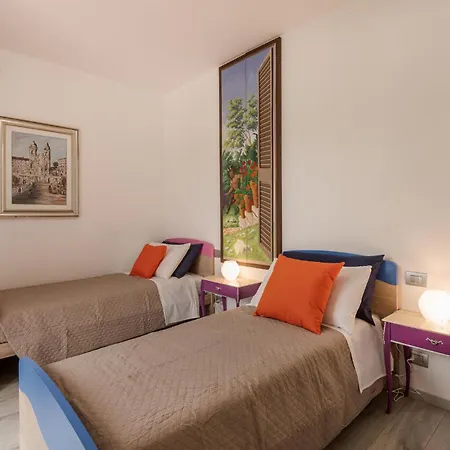 度假居 Lovely In With Kitchen 阿米里亚