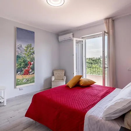 Lovely In With Kitchen 度假居 *