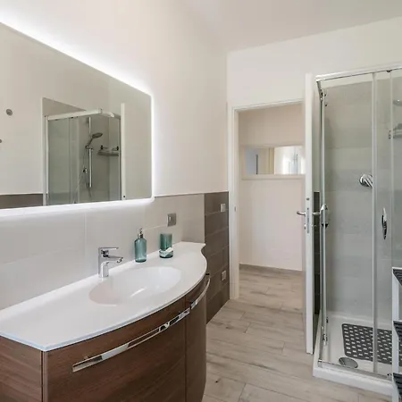 Lovely In With Kitchen 度假居 阿米里亚